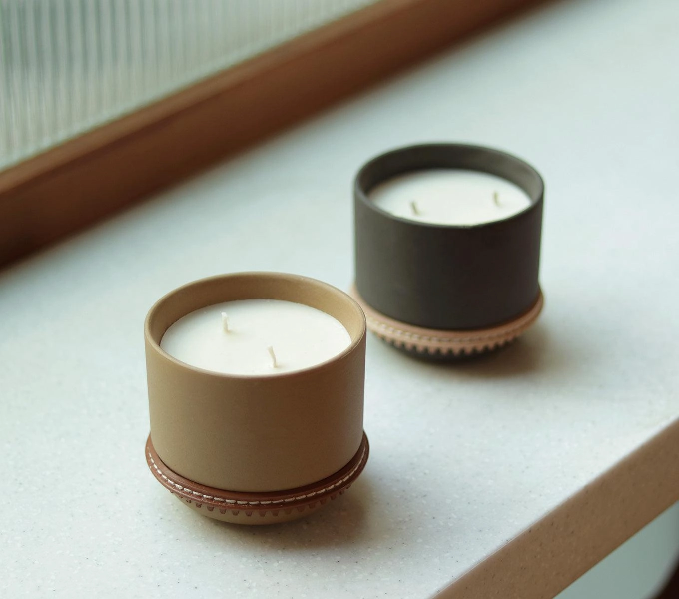 CERAMIC WELTED CANDLE