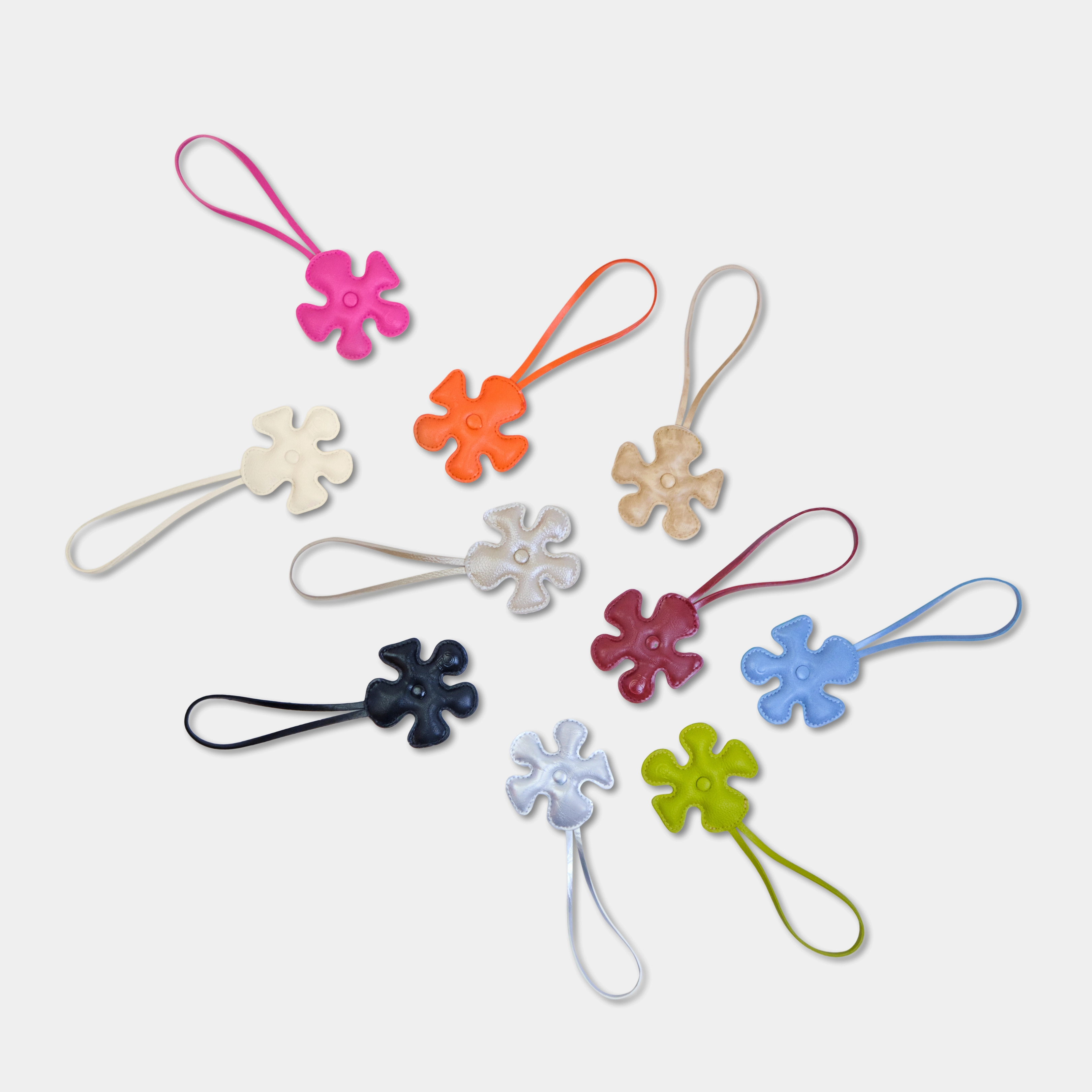 CHAUTFIFTH - ACC Fan Flower Charm Mini