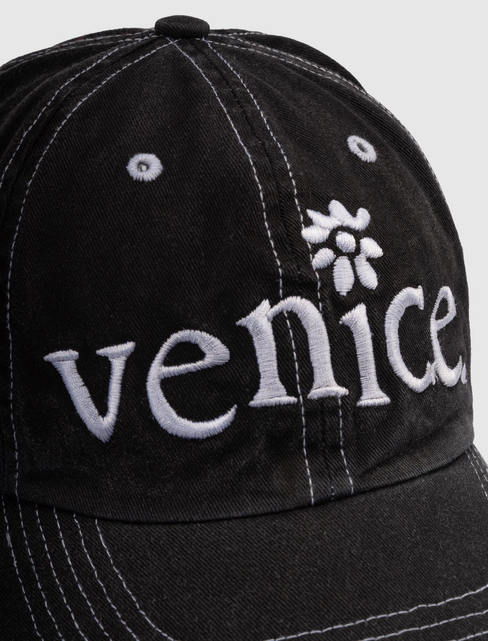 EMBROIDERED CAP