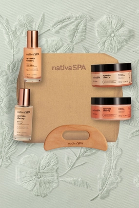 Nativa Spa Acerola Deluxe Gift Set