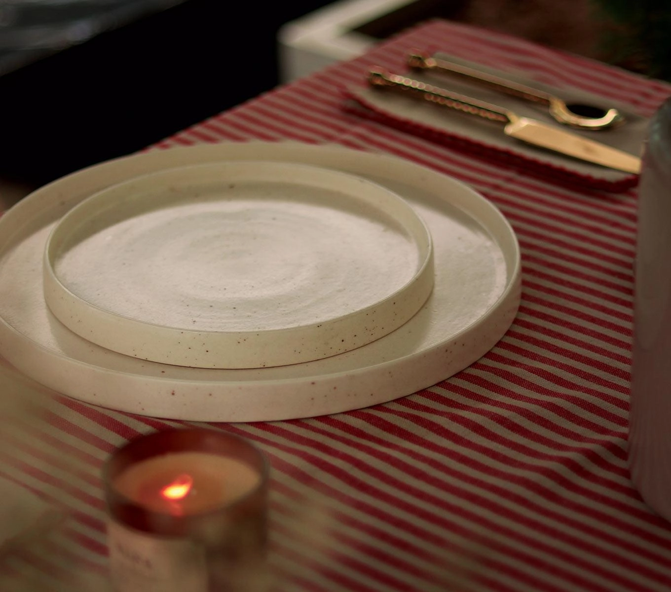 Quarter Plate