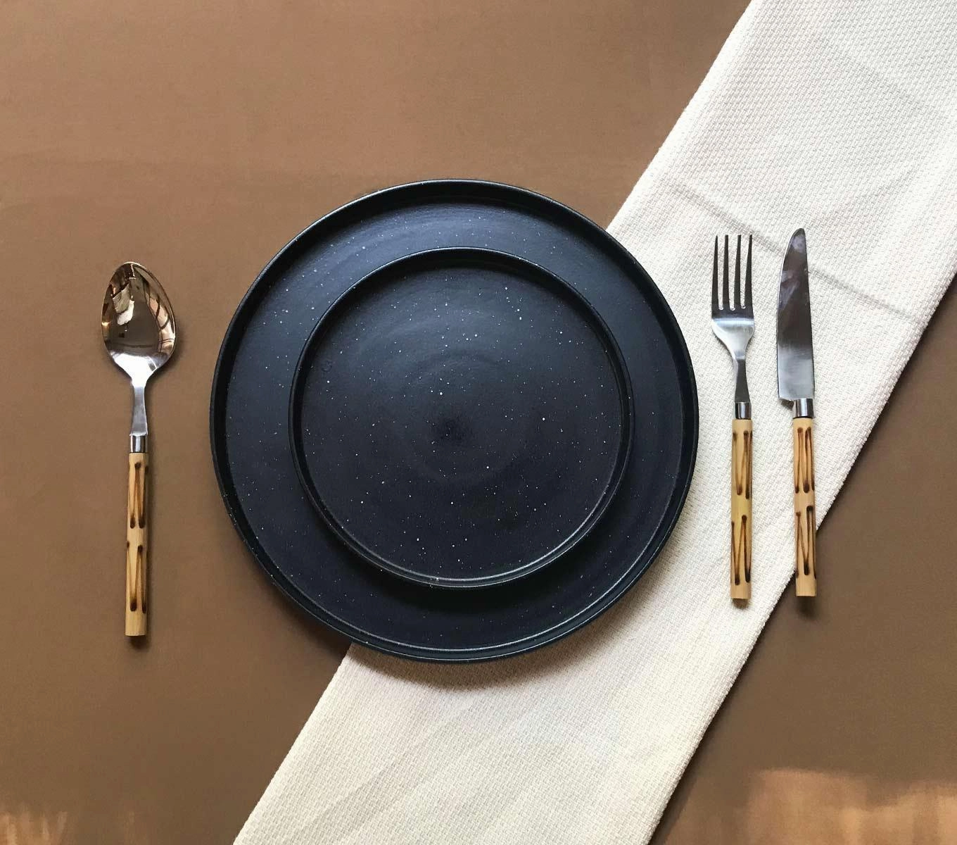Quarter Plate