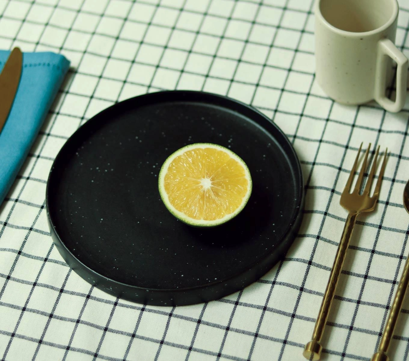 Quarter Plate
