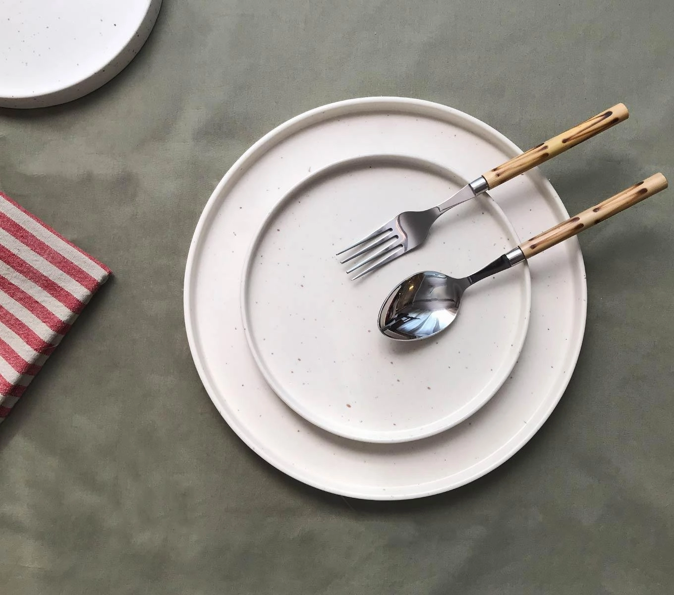 Quarter Plate