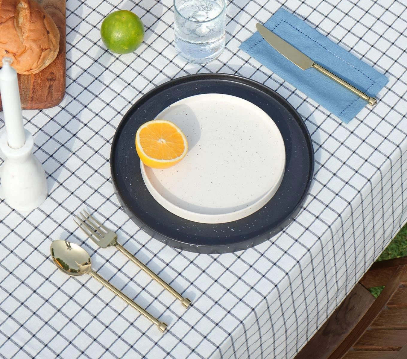 Quarter Plate