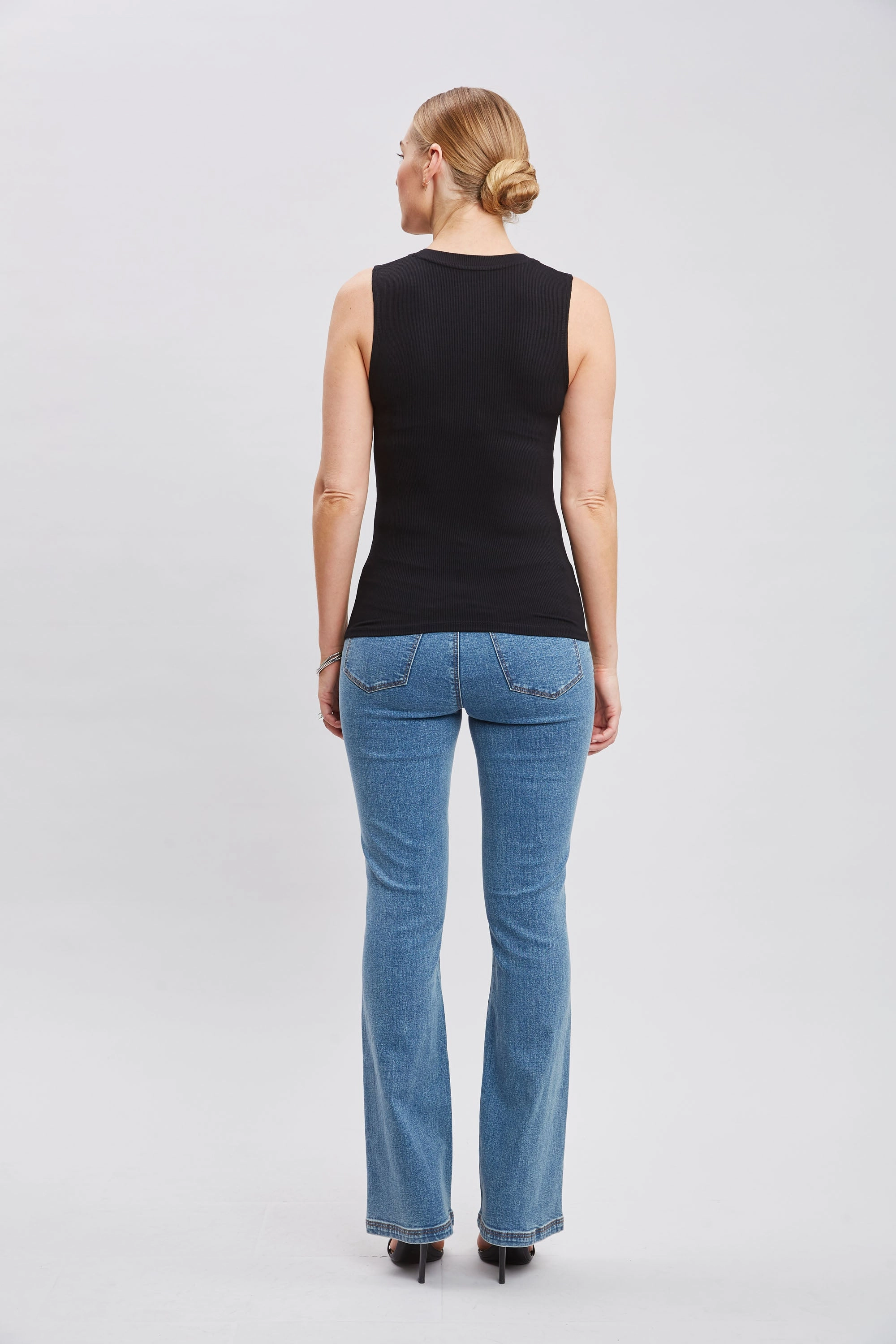 Rib Scoop Neck Knit