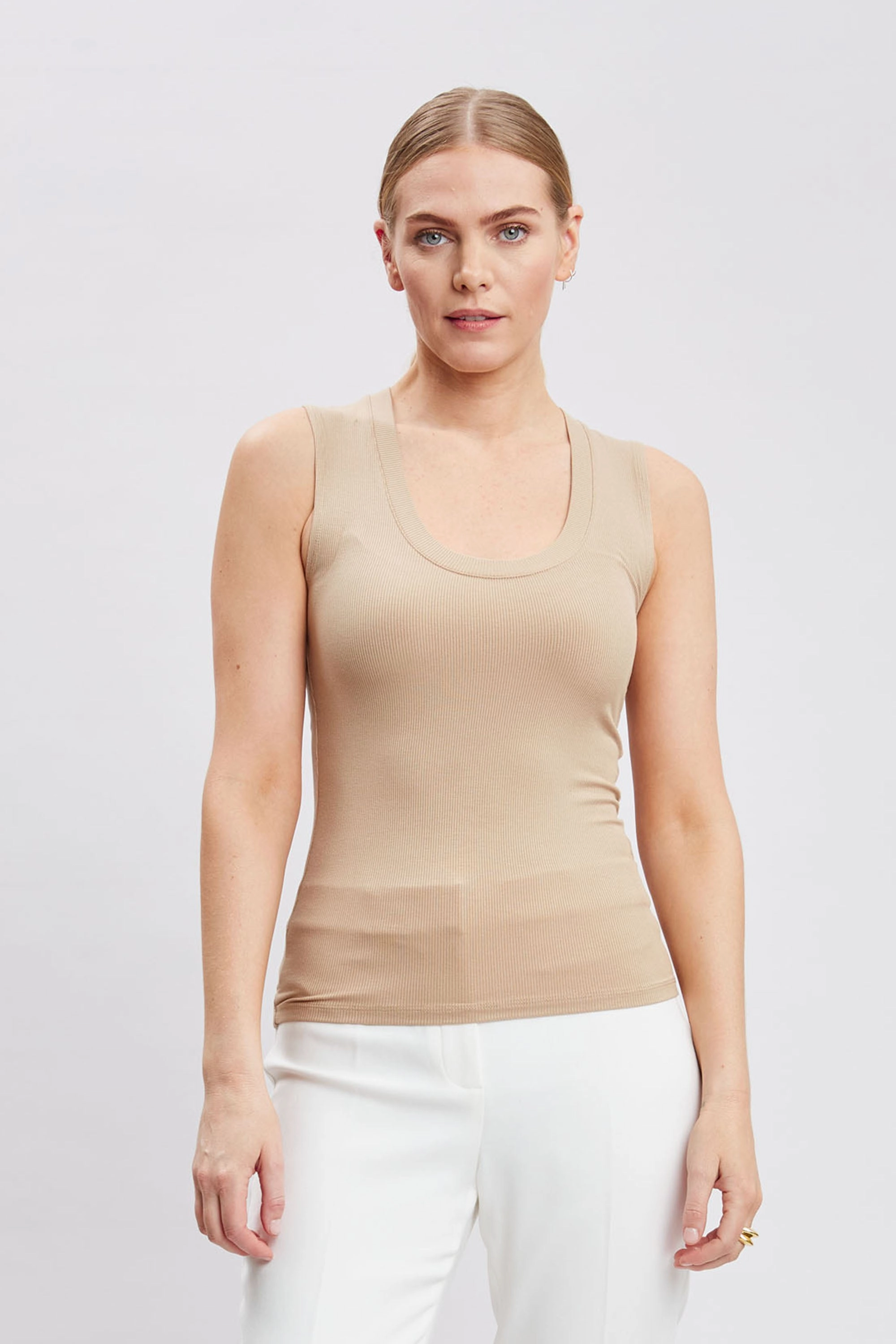 Rib Scoop Neck Knit
