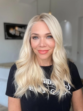STOCK # BL603.14 GARDEAUX DELUXE DOUBLE LACE TOP WIG